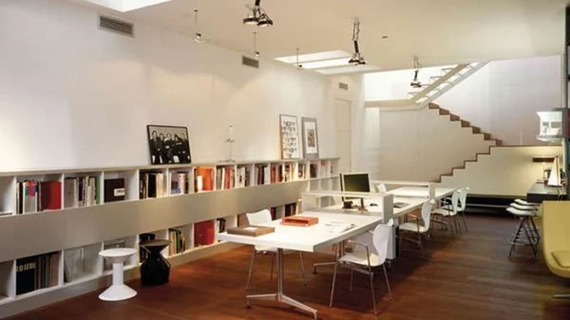 הסטודיו של האדריכל והמעצב גורג' פנסי