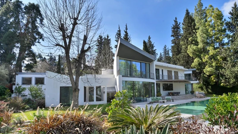 טבע, נוף ובריכת אינסוף