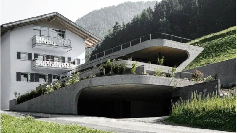 רחבה מעוגלת מבטון