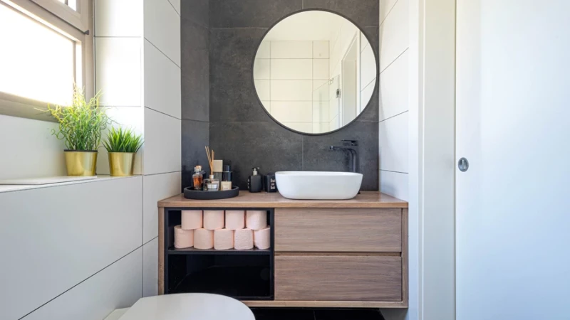 דירה בת 5 חדרים לזוג עם 3 ילדים קטנים מקבלת מראה חדש