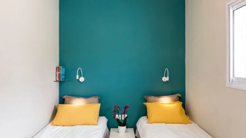 בין צרפת לתל אביב