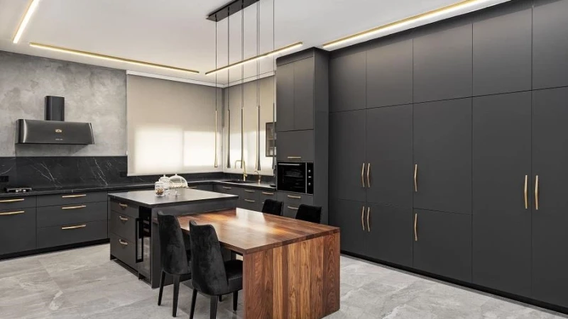 הכל בשביל האורחים - הבית שמארח בקביעות חברי כנסת וזמרים!