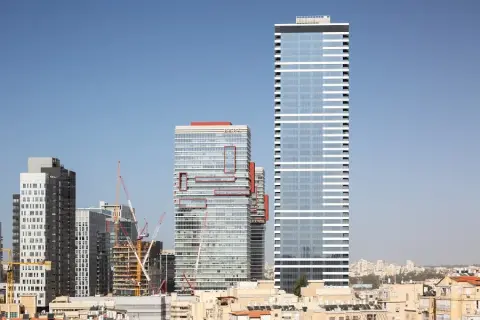 לא זזה מהחזית: זו חברת אלוטון וכך היא עושה זאת