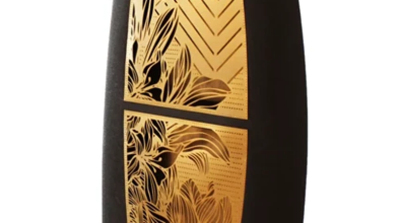 חיבורים: עיצובים כחיבורים לא צפויים בין חומרים ועולמות תוכן