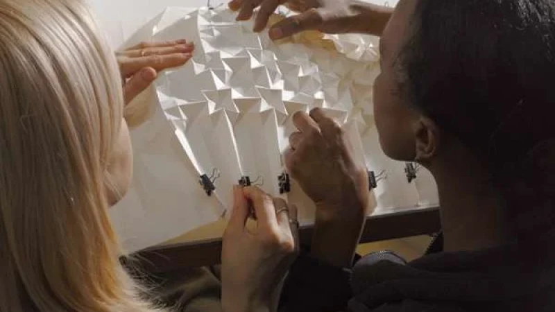 ישראלים בתערוכת הרהיטים במילאנו 2011