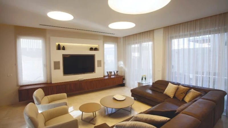 כמה טוב להיות תאורת קיר