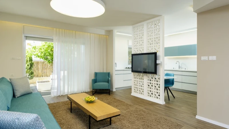 להאיר את הבית