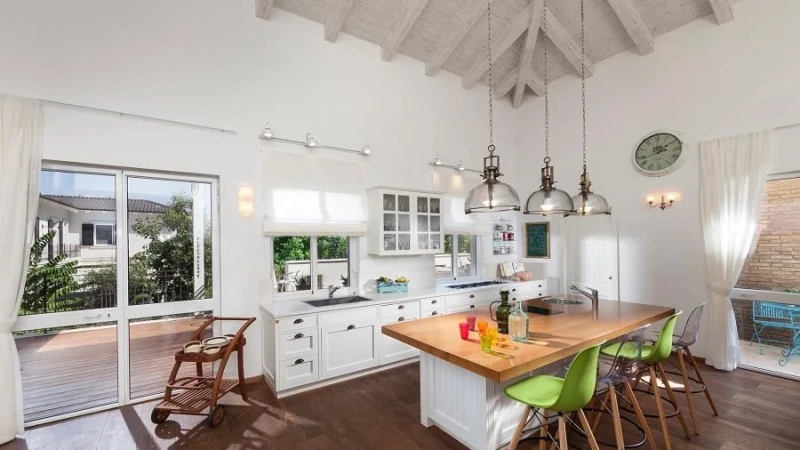 נקודות המפגש שבין המוכר והאהוב לחדש