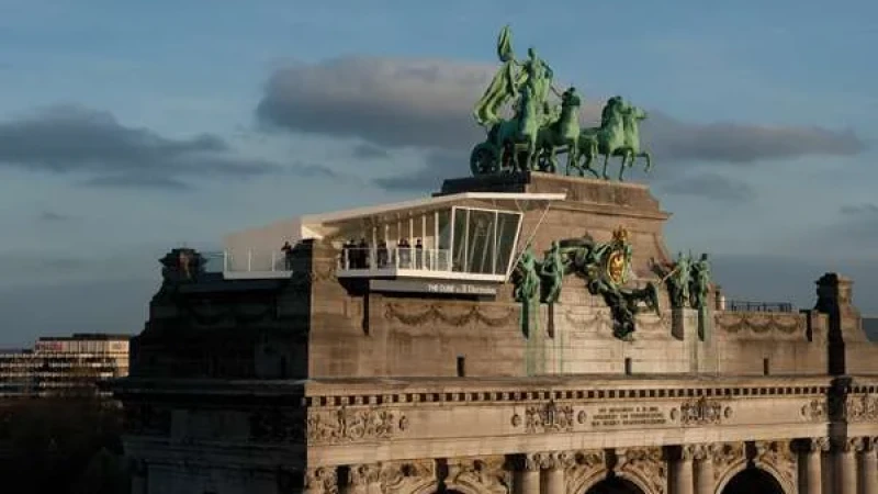 עיצוב מסעדת The Cube - על גג  העולם