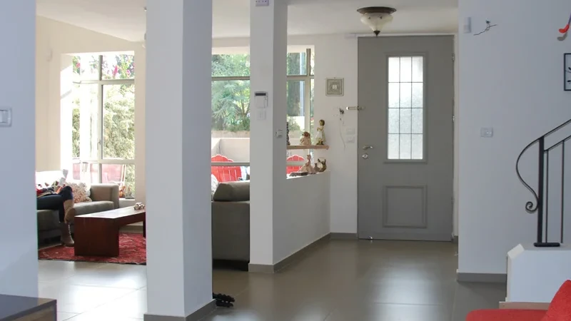 באנו חושך לגרש - האדריכלית והמעצבת שרון אברהם מספרת על הפרויקט האחרון שלה.