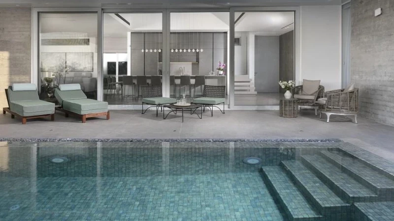 חלום שמתגשם- המעצבת שחלמה לחיות מול הים ועיצבה לעצמה את הבית בקיסריה