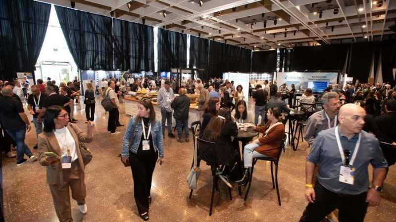 רעיונות חדשניים בשירות הבנייה הירוקה: סיקור הכנס הבינלאומי ה-4 לתכנון ועיצוב מעטפת המבנה.