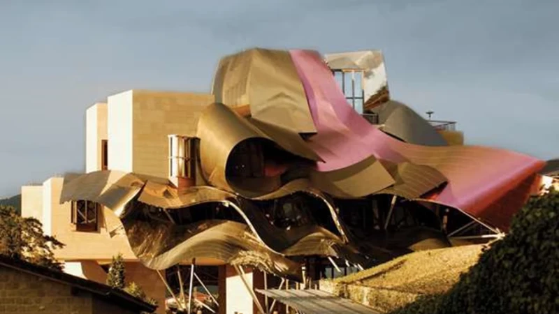 עיצוב ותכנון מלונות בעולם