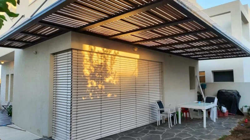 פרגולה מאלומיניום: יופי ופונקציונליות