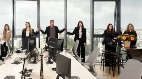 " החלל עצמו הוא הרקע - משם הכול מתחיל לקרות"