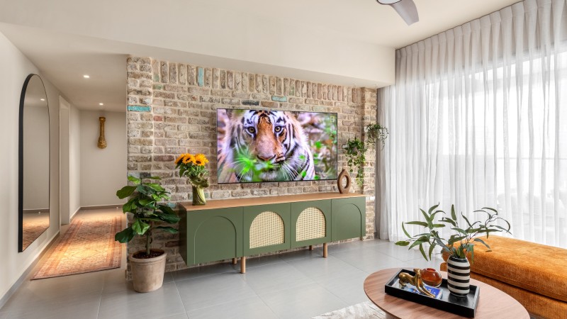 נגיעה של טבע ומזרח בקו הרקיע: מהפך לדירת קבלן בקומה ה-26