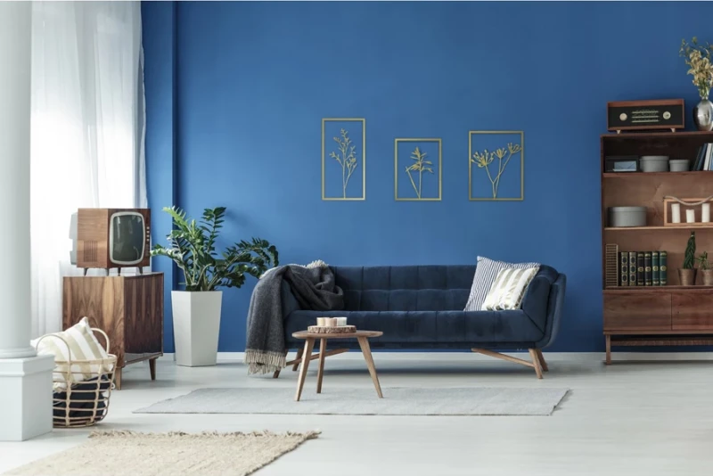 CLASSIC BLUE