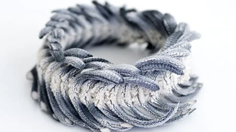 Si -51 - צורי גואטה, תערוכה