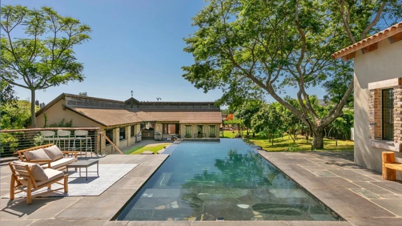 כשהאורווה היא מקור ההשראה של הבית: התוצאה סוערת, מחוספסת, וייחודית