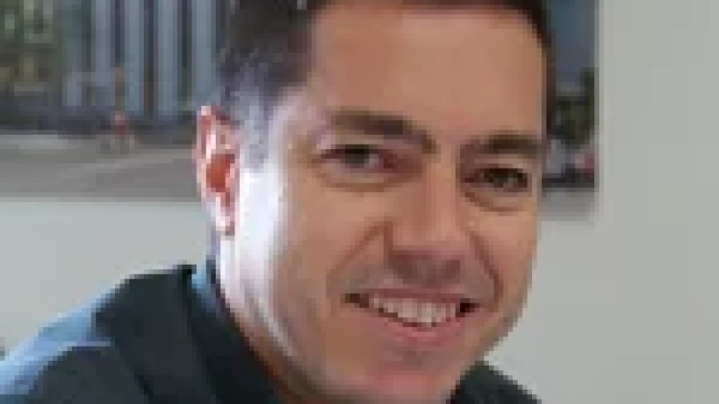 מבט לעבר, כאן ועכשיו