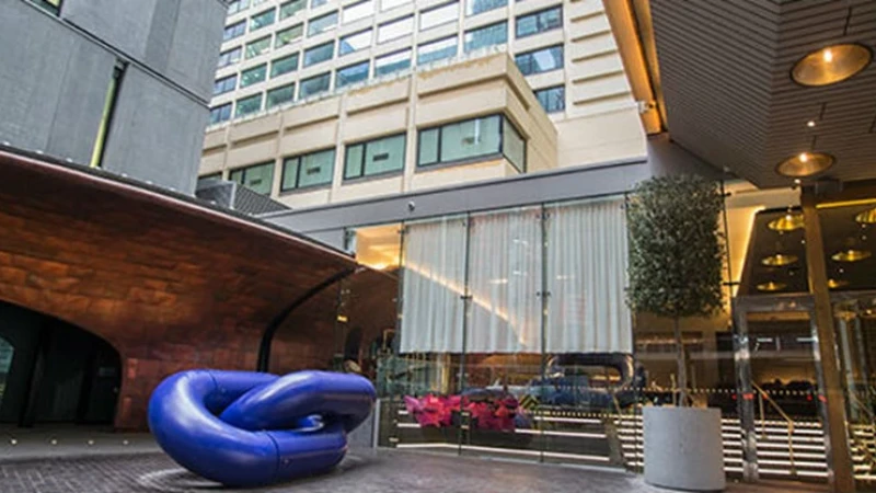 Hotel Design Blog - Mondrian Hotel  - הרומן האנגלי שלי חלק 3