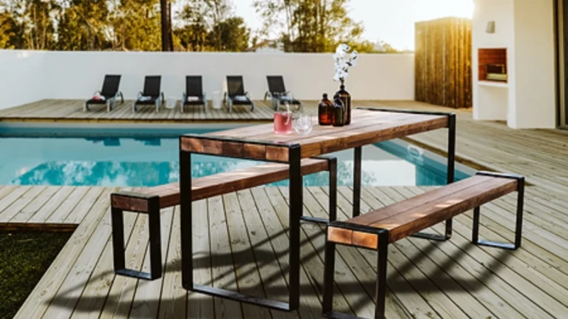 לעצב את מרפסת הבית או החצר עם ריהוט גן מעוצב