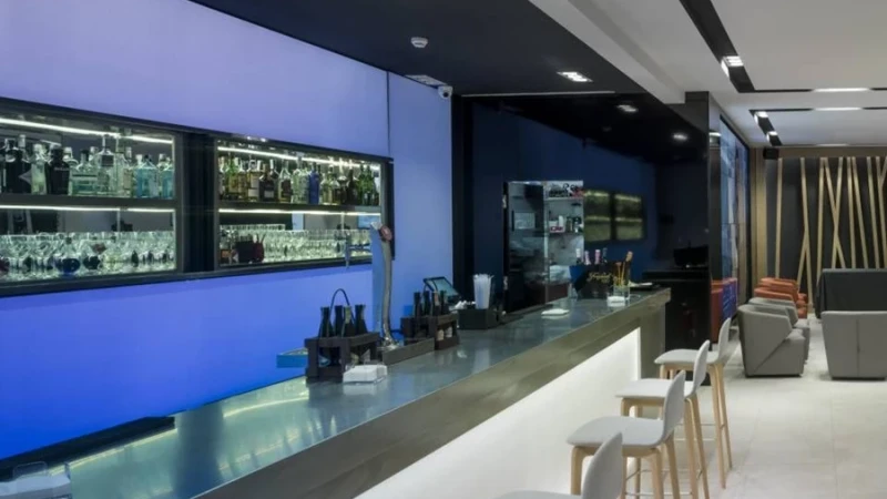 דבר אליי באקרילית