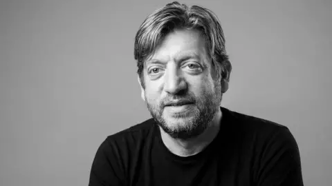 "זו לא שאלה של אם לבנות מגדלים, זו שאלה של איך"