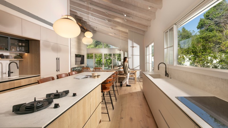 האדריכל רון שפיגל משרטט מחדש את המושג "אדריכל שירות" - וחושף את הבית שהפך ליצירה ייחודית 