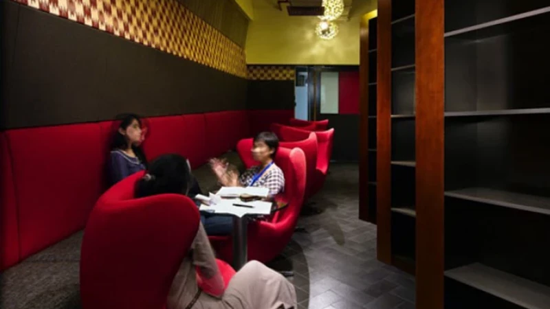 מגרש משחקים למבוגרים