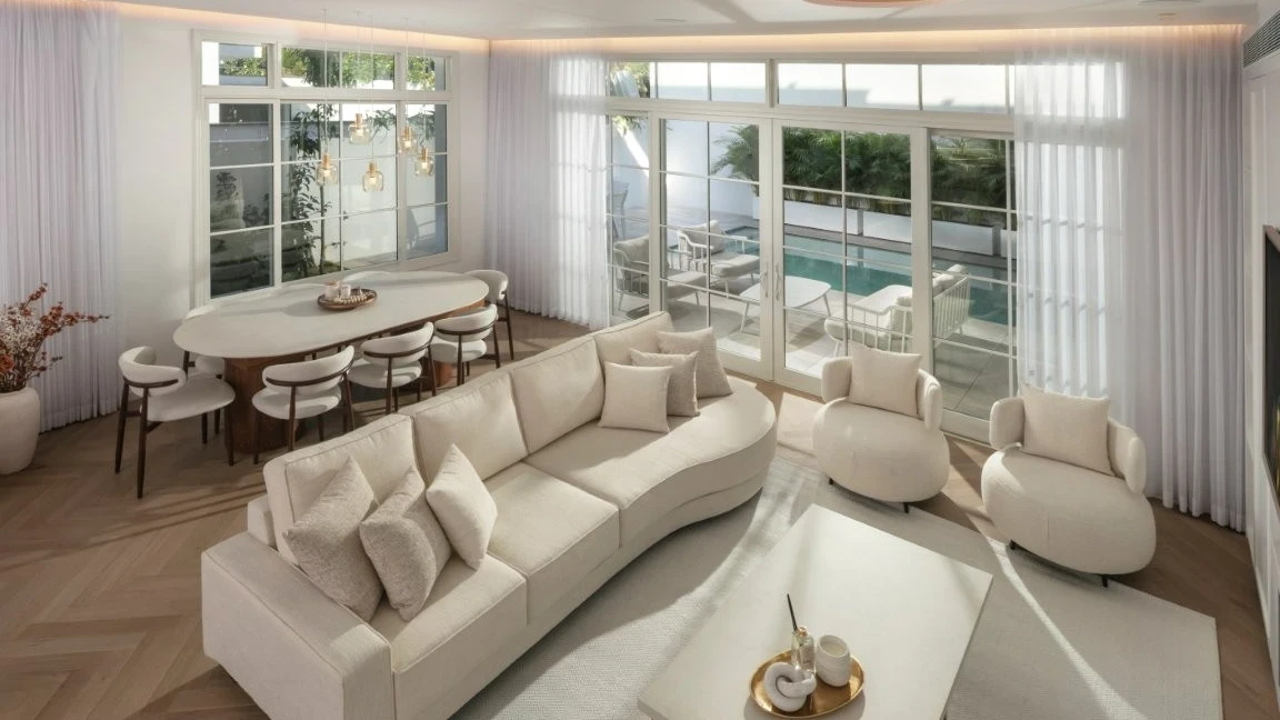 כך נולד “הבית הלבן”: בית משפחתי אלגנטי ומדויק בלב השרון