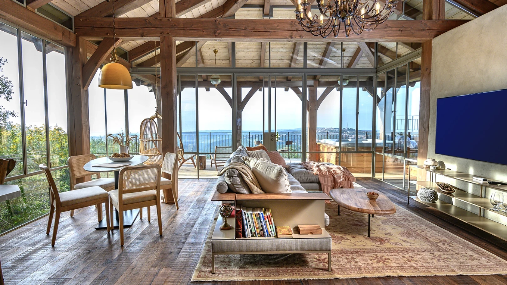 "הנוף כאן הוא יוצא דופן - היה מתבקש להכניס אותו פנימה במלוא העוצמה"