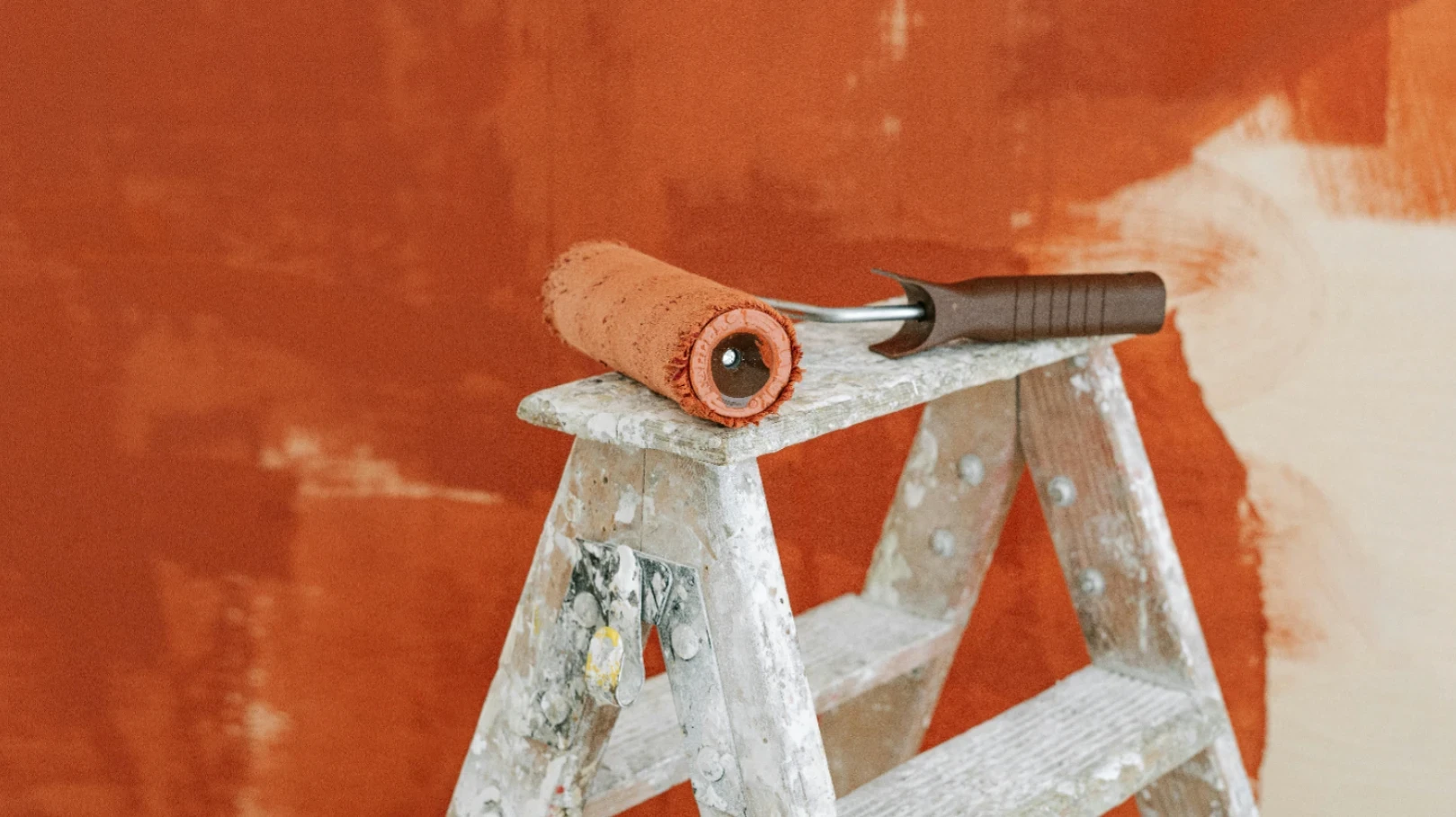 קירות וצבעים